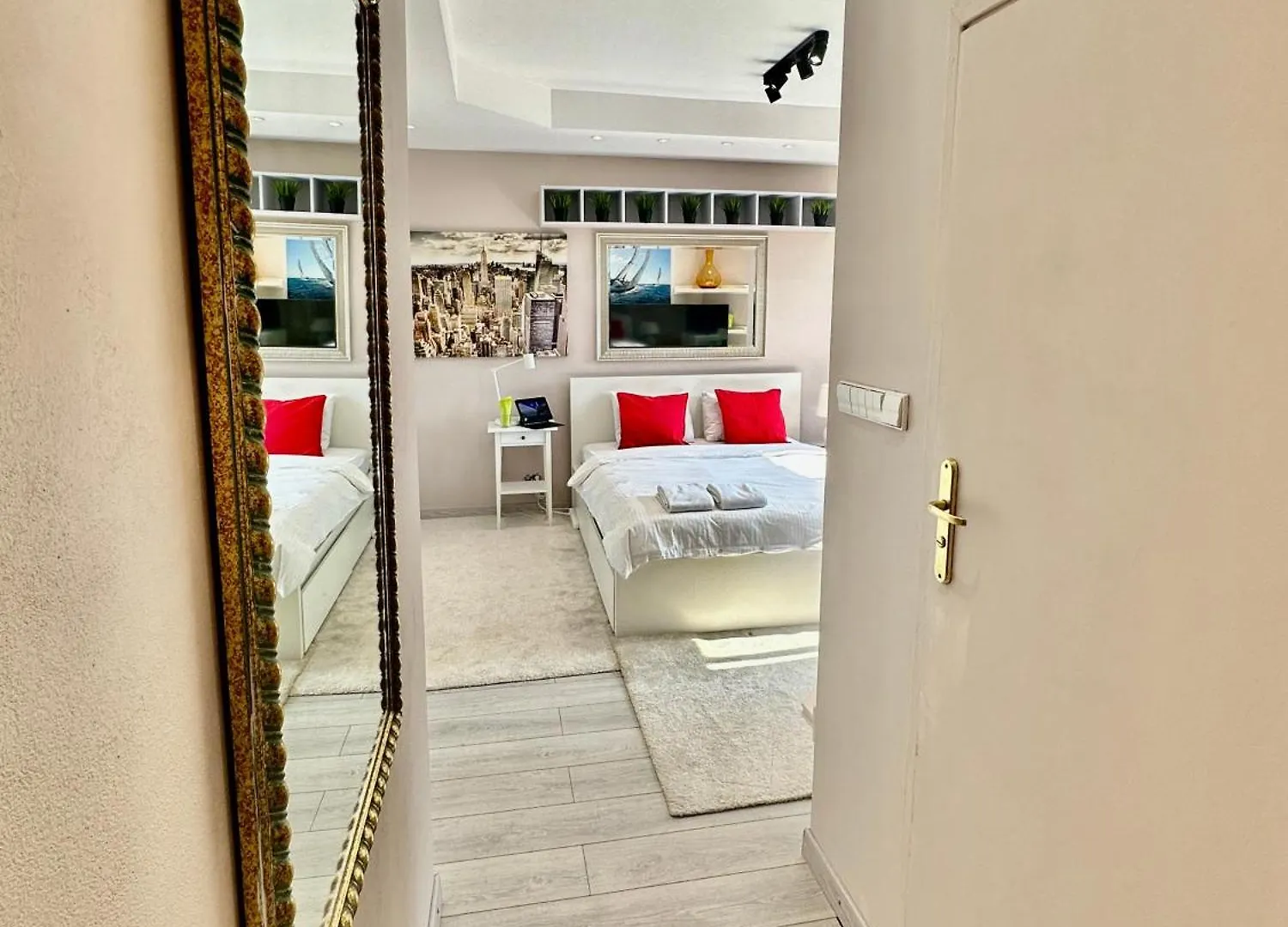 Apartment Volvo View Fast Wifi 1 Gbs 80'Tv Netflix Hbo Skyshowmax Warsaw